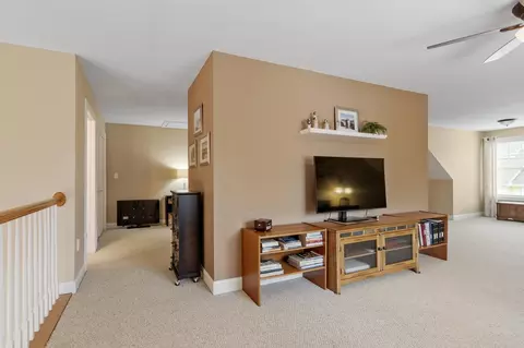 Entry Way - 18 Harvest Rd, Windham, NH 03087 photo 2 of 2