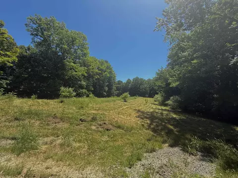 1 Smith Ln # A, Amherst, NH 03031