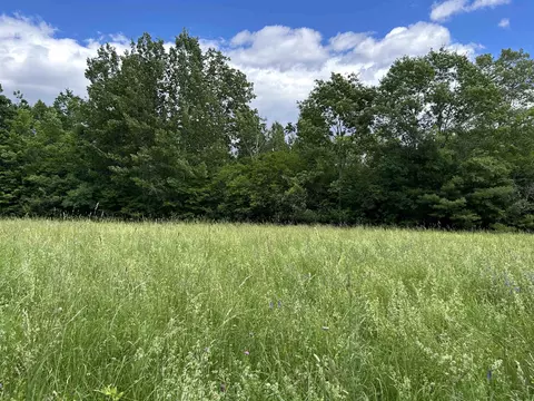 4 Cutler Rd, Plainfield, NH 03781