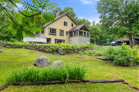 239 New Hampshire Route 104 Rte, Danbury, NH 03230