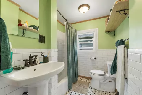 Bath - 12 School St, Gorham, NH 03581 photo 2 of 2