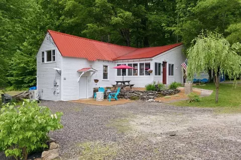 1 Basin Brook Rd, Rumney, NH 03266