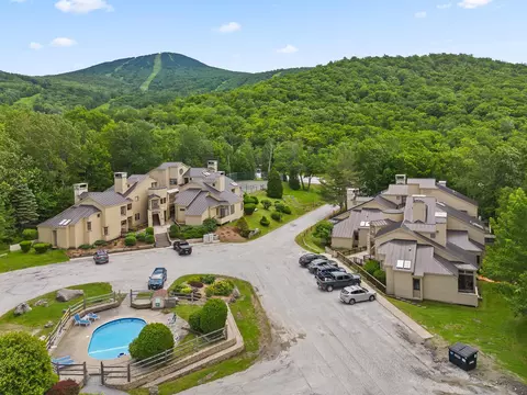55 Fox Hollow Vlg #1, Mendon, VT 05701