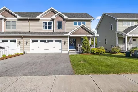 38 Chase Ct, Essex Junction, VT 05452