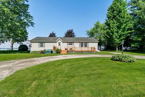 720 Country Club Rd, Swanton, VT 05488
