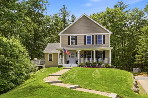 165 S Ridge Dr, Manchester, NH 03109