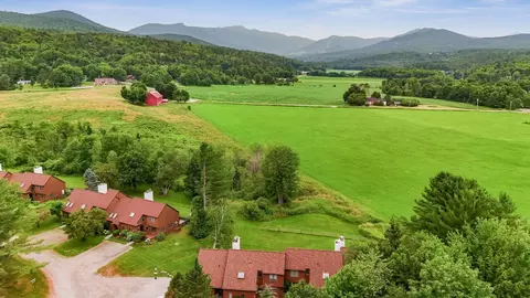 8 Wildlife Rd #48, Stowe, VT 05672