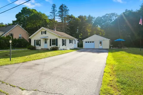 31 Hillside Ave, Derry, NH 03038