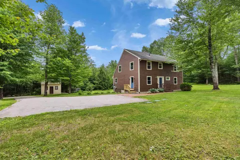 489 Greenfield Rd, Peterborough, NH 03458