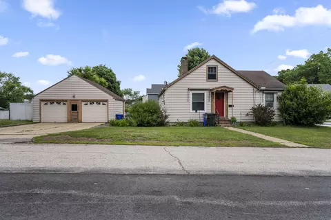 75 Dickey St, Manchester, NH 03102