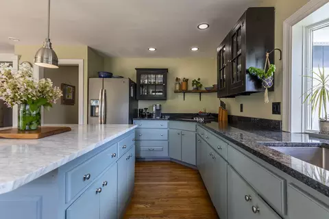 Kitchen - 136 Yeaw Rd, Dover, VT 05341 photo 3 of 3