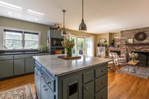 Kitchen - 136 Yeaw Rd, Dover, VT 05341 photo 2 of 3