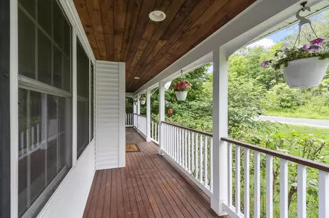 Exterior - 29 Cider St, Epping, NH 03042 photo 11 of 12