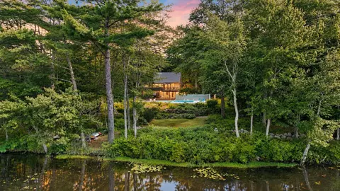 261 Forest Rd, Hancock, NH 03449