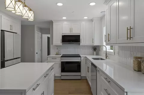 Kitchen - 60 Horseshoe Rd, Windham, NH 03087 photo 3 of 4