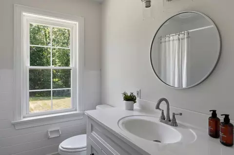 Bath - 60 Horseshoe Rd, Windham, NH 03087 photo 3 of 3