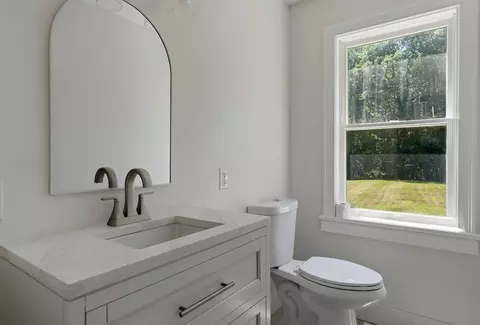 Bath - 60 Horseshoe Rd, Windham, NH 03087 photo 1 of 3