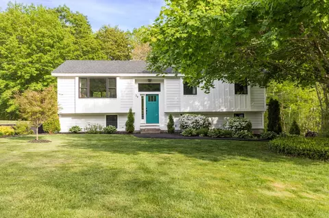 29 Frontier St, Rye, NH 03870