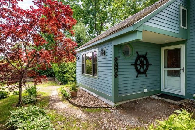 25 Bonair Ave, Hampton, NH 03842