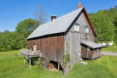 Other - 4 Larkin Rd, Tunbridge, VT 05077 photo 2 of 8