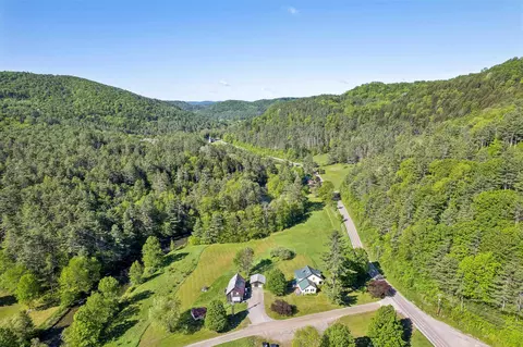 View/Area - 4 Larkin Rd, Tunbridge, VT 05077 photo 2 of 5