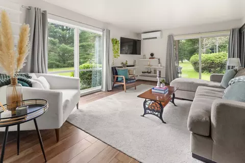 82 Towne Farm Ln #3, Stowe, VT 05672