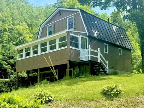 8062 Scotch Hollow Rd, Newbury, VT 05051