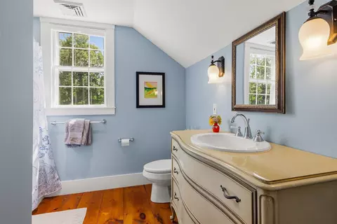 Bath - 60 Main St, Exeter, NH 03833 photo 6 of 6