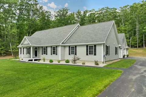 1 Winchester Dr, Sanbornton, NH 03269