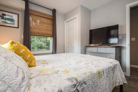 Bedroom - 95 Rockview Rd, Castleton, VT 05735 photo 4 of 8