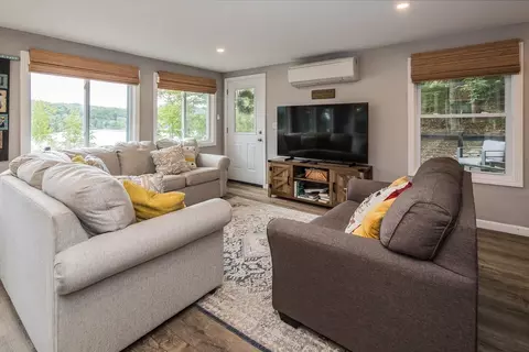 Living - 95 Rockview Rd, Castleton, VT 05735 photo 2 of 3