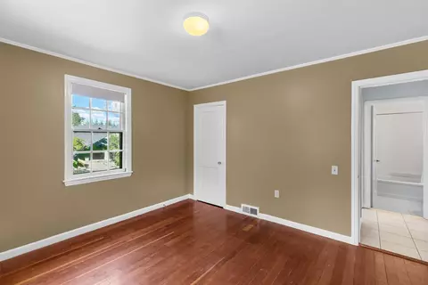 Bedroom - 73 E Wheelock St, Hanover, NH 03755 photo 3 of 10