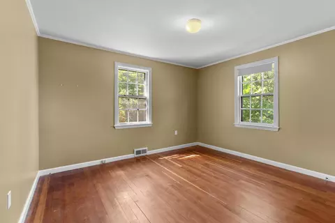 Bedroom - 73 E Wheelock St, Hanover, NH 03755 photo 2 of 10