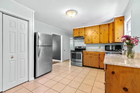 Kitchen - 73 E Wheelock St, Hanover, NH 03755 photo 2 of 2