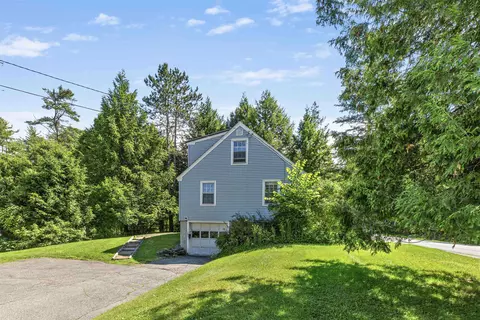 Exterior - 73 E Wheelock St, Hanover, NH 03755 photo 6 of 7