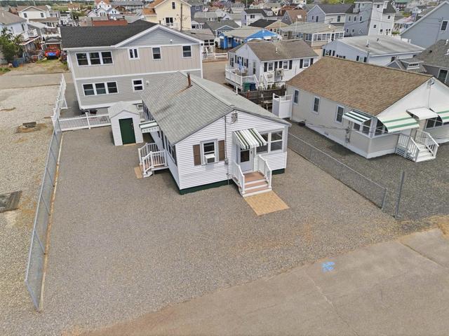 20 Jo-ann Ln, Hampton, NH 03842