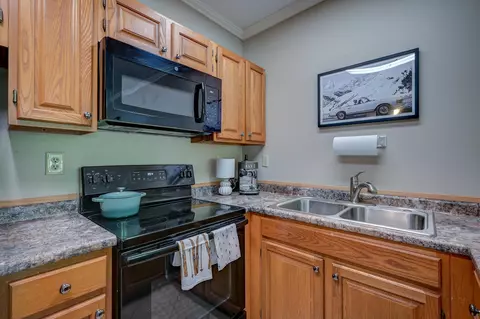 Kitchen - 8 River Run Dr # H, Bartlett, NH 03812 photo 3 of 3