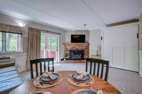 Dining - 8 River Run Dr # H, Bartlett, NH 03812 photo 1 of 2