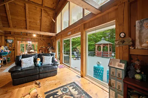 40 James Ln, Pike, NH 03780