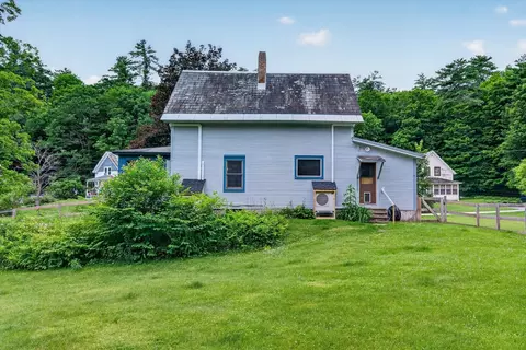 Exterior - 2 Charles St, Proctor, VT 05765 photo 9 of 11