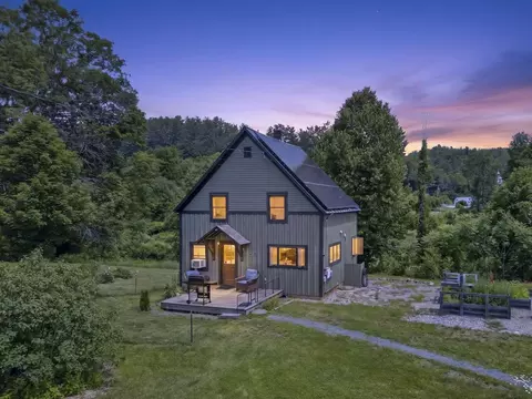 17 Grange Hall Rd, Acworth, NH 03607