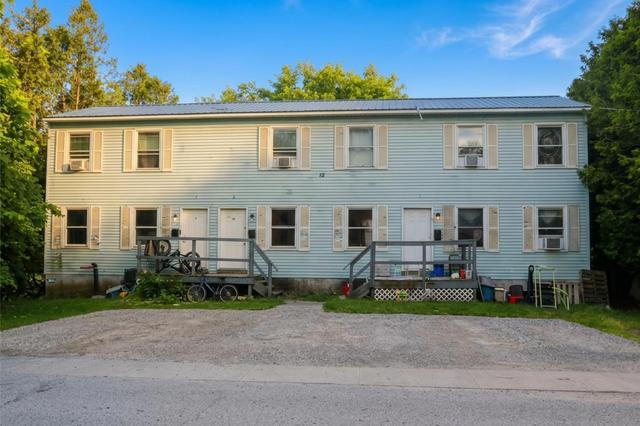 12 Oak St, Saint Albans, VT 05478