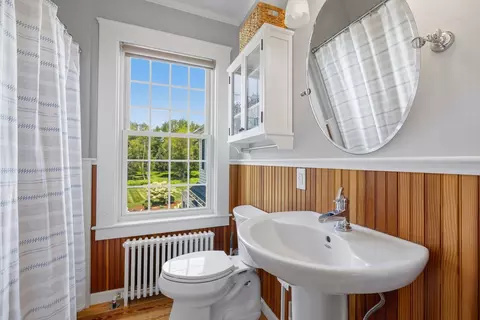 Bath - 79 Atlantic Ave, North Hampton, NH 03862 photo 2 of 4
