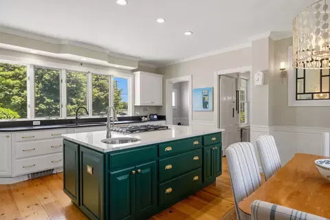 Kitchen - 79 Atlantic Ave, North Hampton, NH 03862 photo 3 of 4