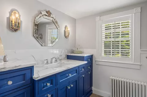 Bath - 79 Atlantic Ave, North Hampton, NH 03862 photo 4 of 4