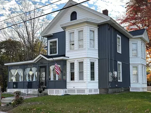 47 Oak St, Milford, NH 03055