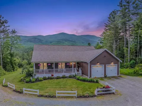 701 Easton Valley Rd, Easton, NH 03580