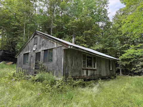 5423 Old County - South Rd, Waterford, VT 05819