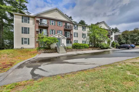 19-32 Kimberly Dr, Merrimack, NH 03054