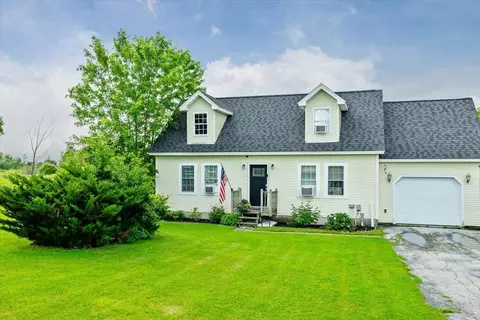 1 Glen Ridge Ln, Swanton, VT 05488